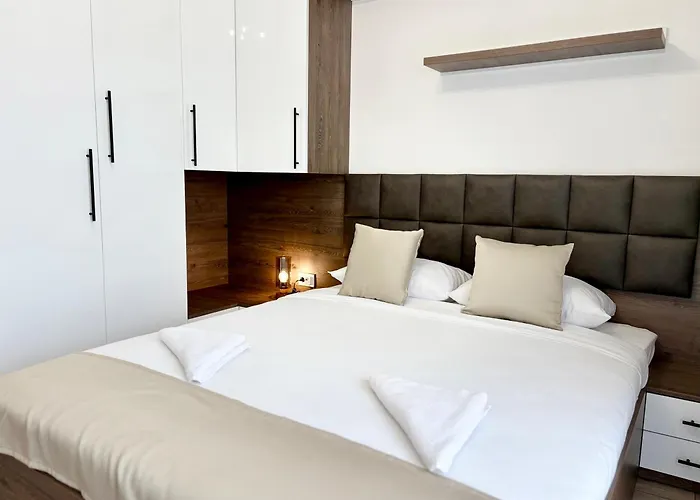 Vista 3br Free Parking Apartment Varna